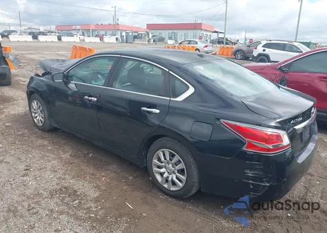 2015 Nissan Altima 2.5/2.5 S/2.5 Sl/2.5 Sv из США, поврежденный, VIN 1N4AL3AP3FC463627